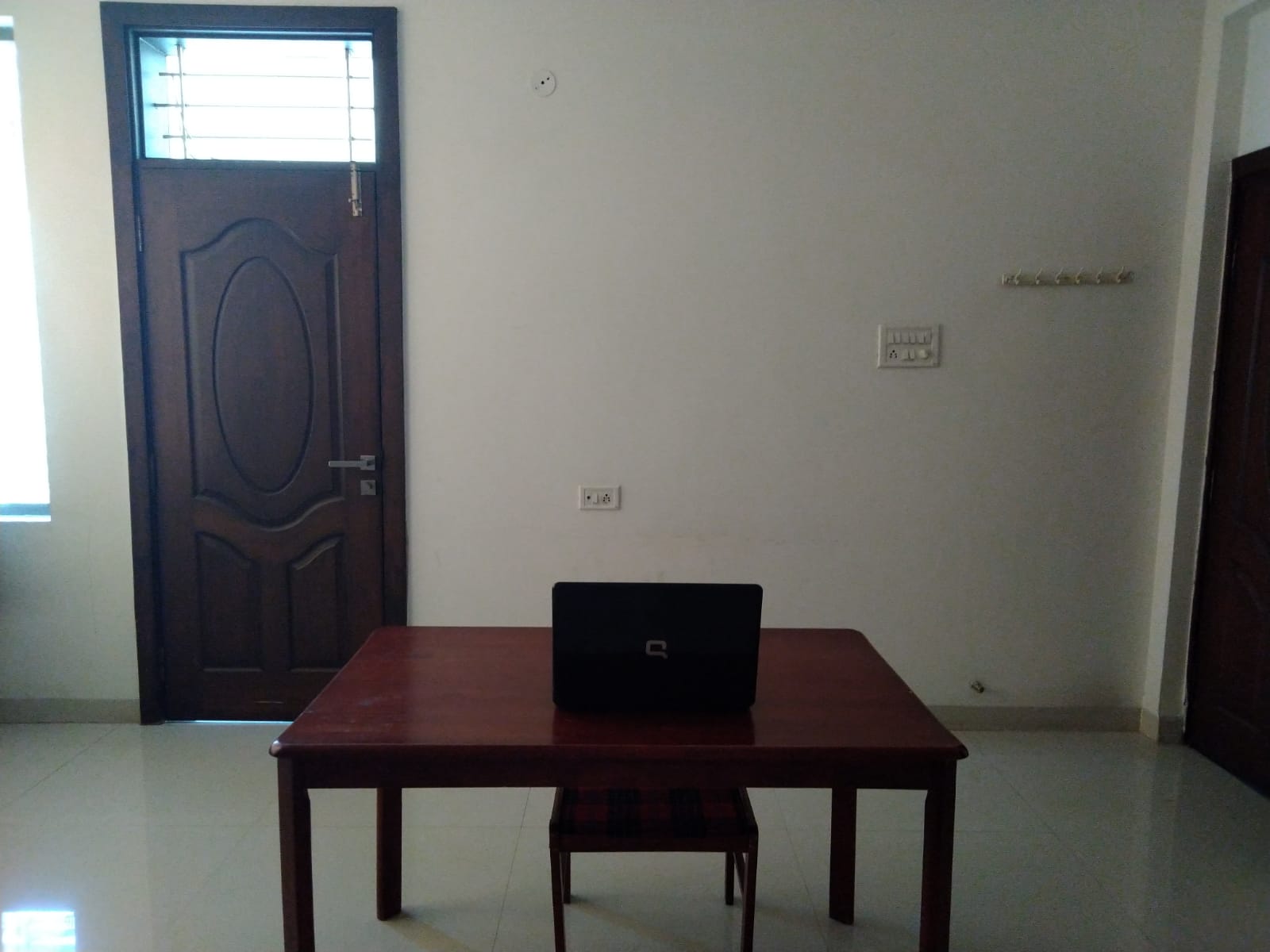 Room picture for taking java certification exam at home  - front